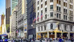 NY retail worker safety law takes effect this week. Here’s what it does.