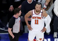 Knicks’ Jalen Brunson looking to end foul trouble woes: ‘Gotta be smart’